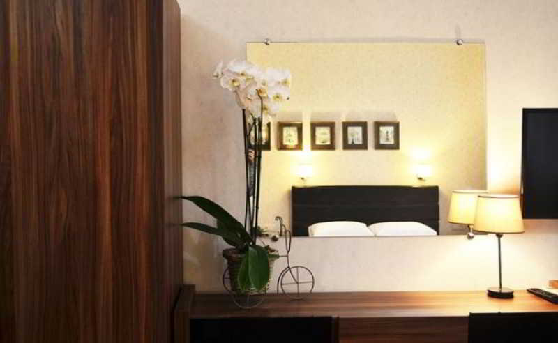 Noname Hotel Odessa Екстериор снимка