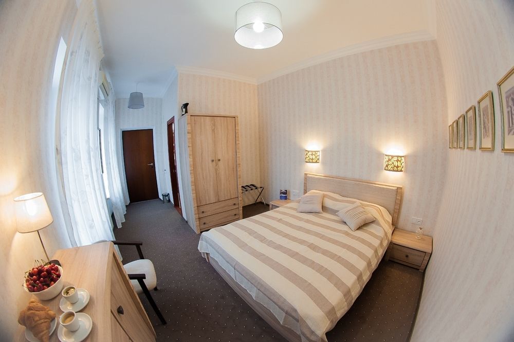 Noname Hotel Odessa Екстериор снимка