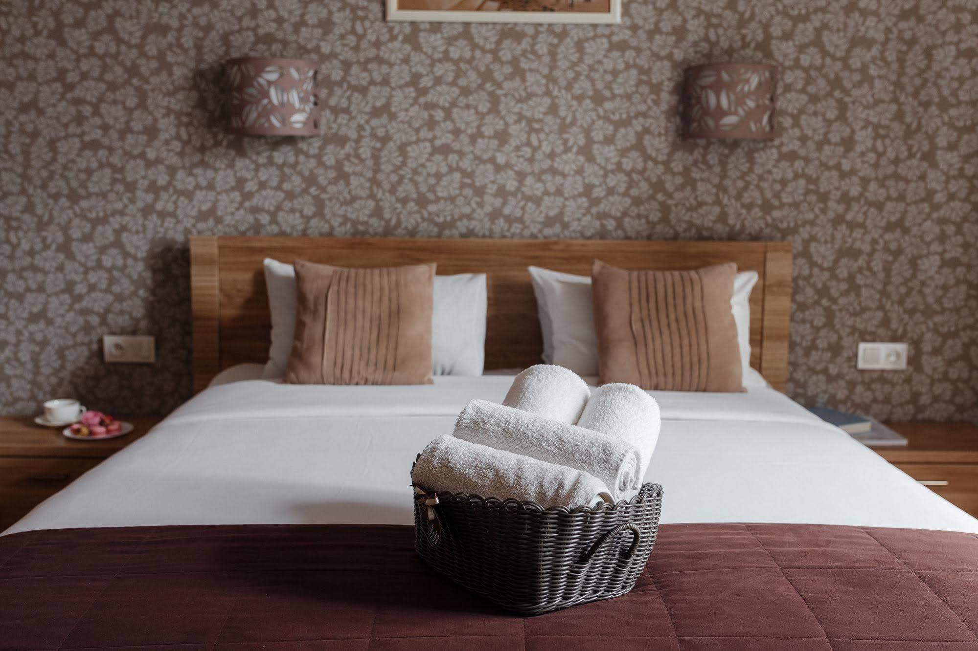 Noname Hotel Odessa Екстериор снимка