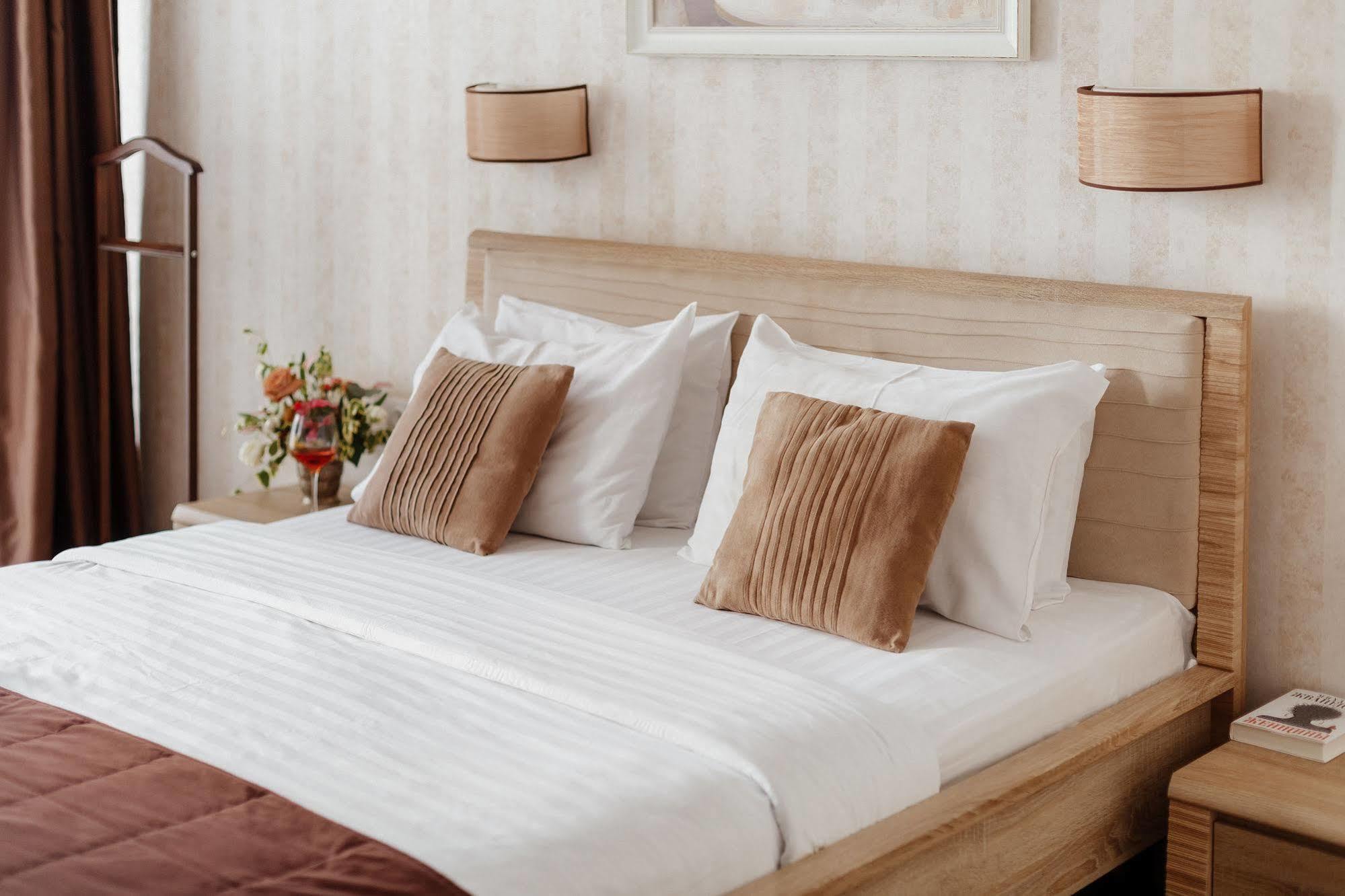 Noname Hotel Odessa Екстериор снимка