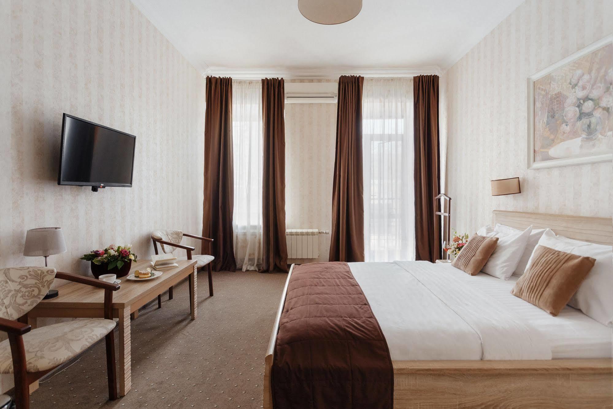 Noname Hotel Odessa Екстериор снимка